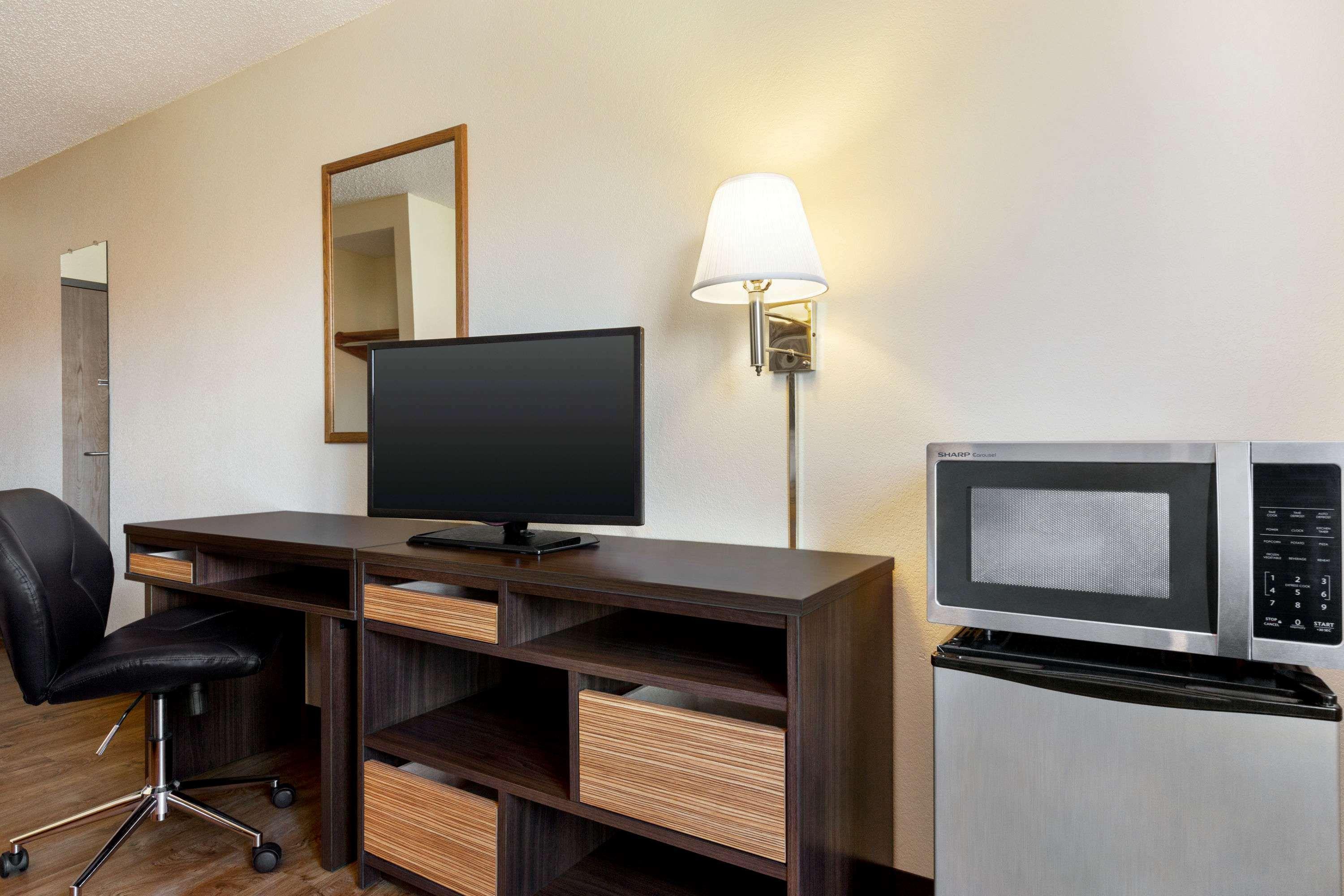 Super 8 By Wyndham Waco University Area מראה חיצוני תמונה