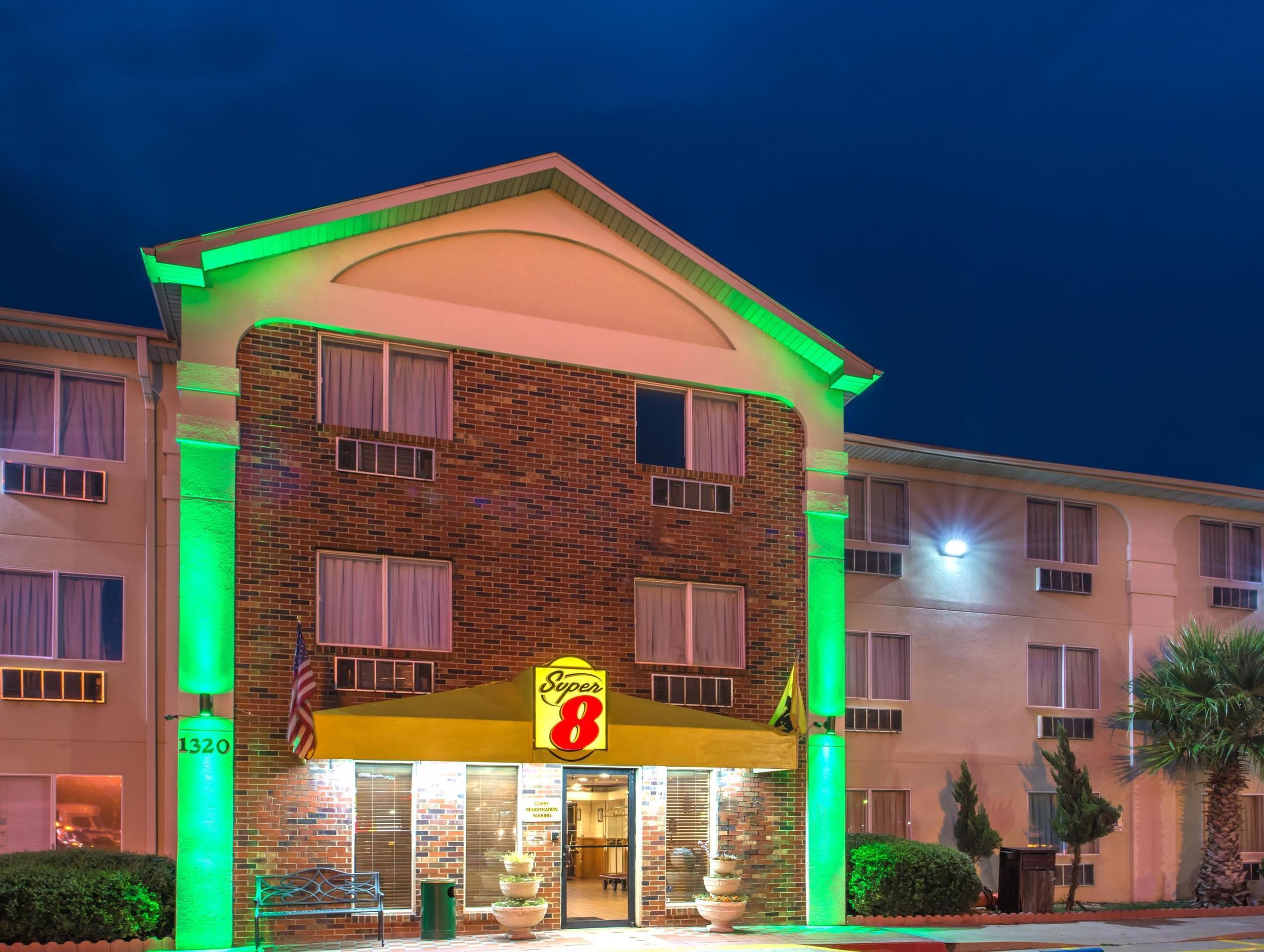Super 8 By Wyndham Waco University Area מראה חיצוני תמונה